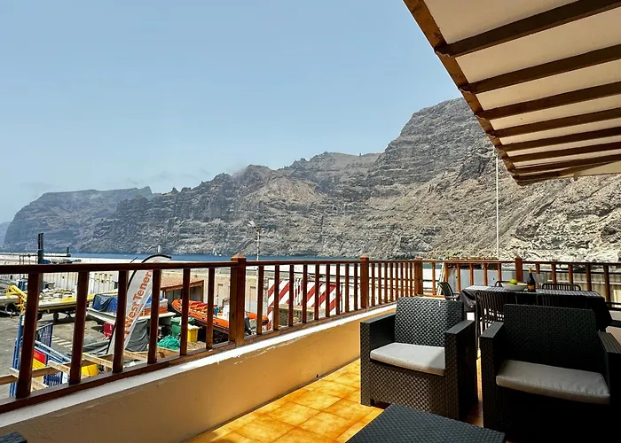 Fabulous Ocean & Cliff View