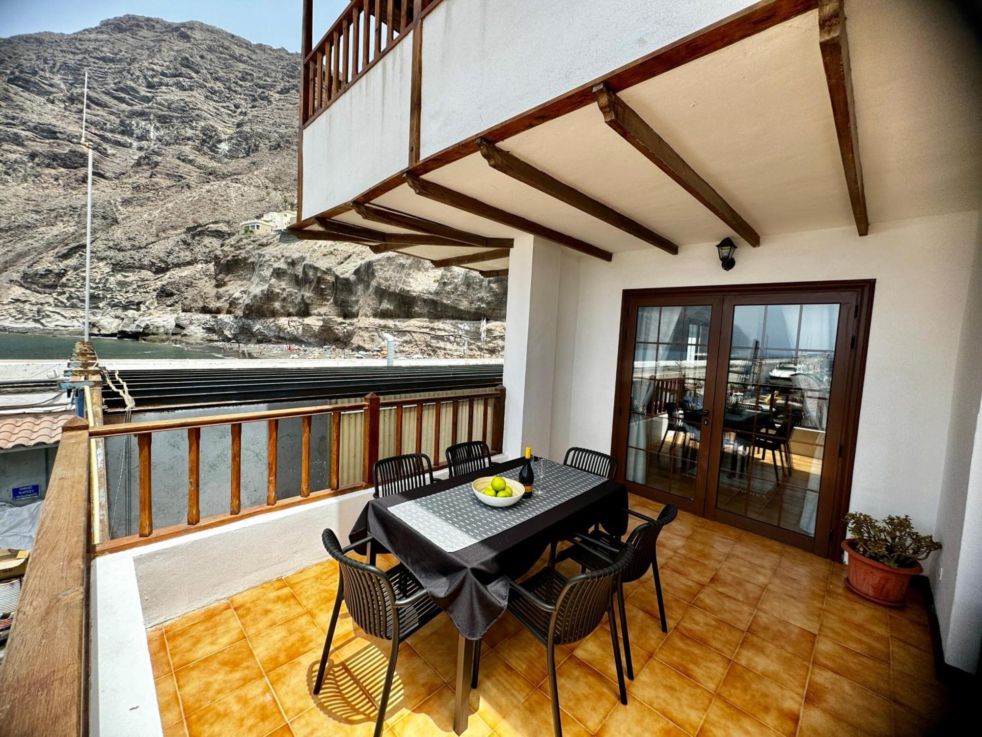 Fabulous Ocean & Cliff View Apartment Acantilado de los Gigantes