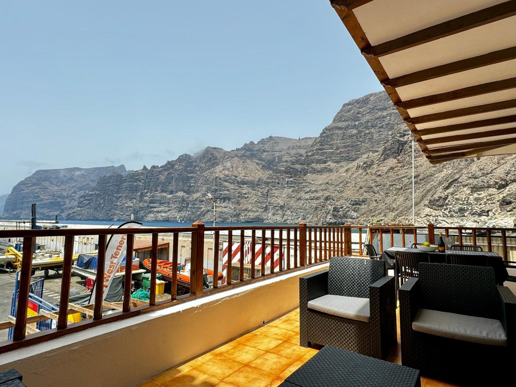 Fabulous Ocean & Cliff View Apartment Acantilado de los Gigantes